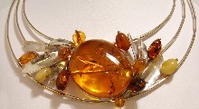 Perles, corail, ambre et autres matriaux organique Ambre